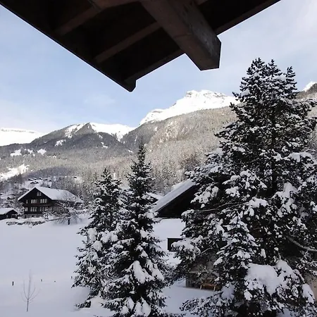Апартаменти Breithorn Apartment, Eiger North Face View