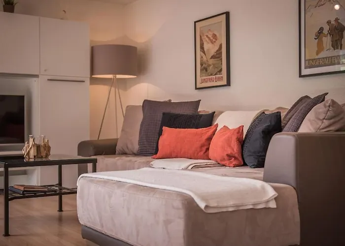 Breithorn Apartment, Eiger North Face View Apartamento