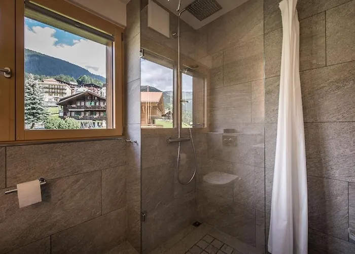 Breithorn Apartment, Eiger North Face View Apartamento *